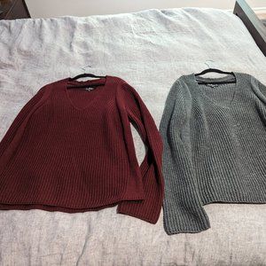 Lulu's (Duo) Grey and Burgundy chunky sweaters